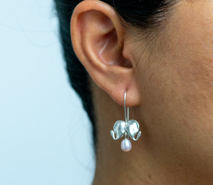 Bleeding heart silver dangle earrings