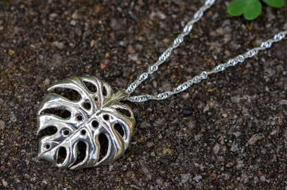 Monstera sterling silver necklace
