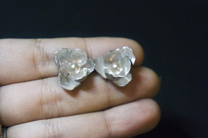 Jasmine silver ear studs with fresh water pearl