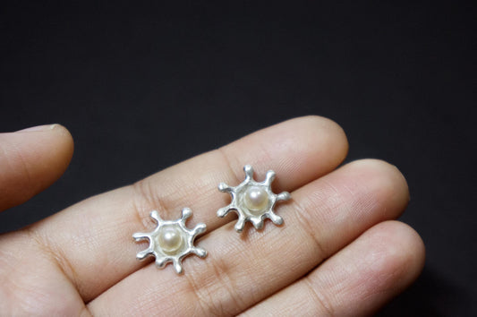 Water splash silver ear studs