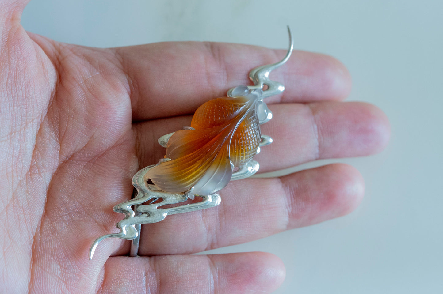 Agate candy goldfish brooch