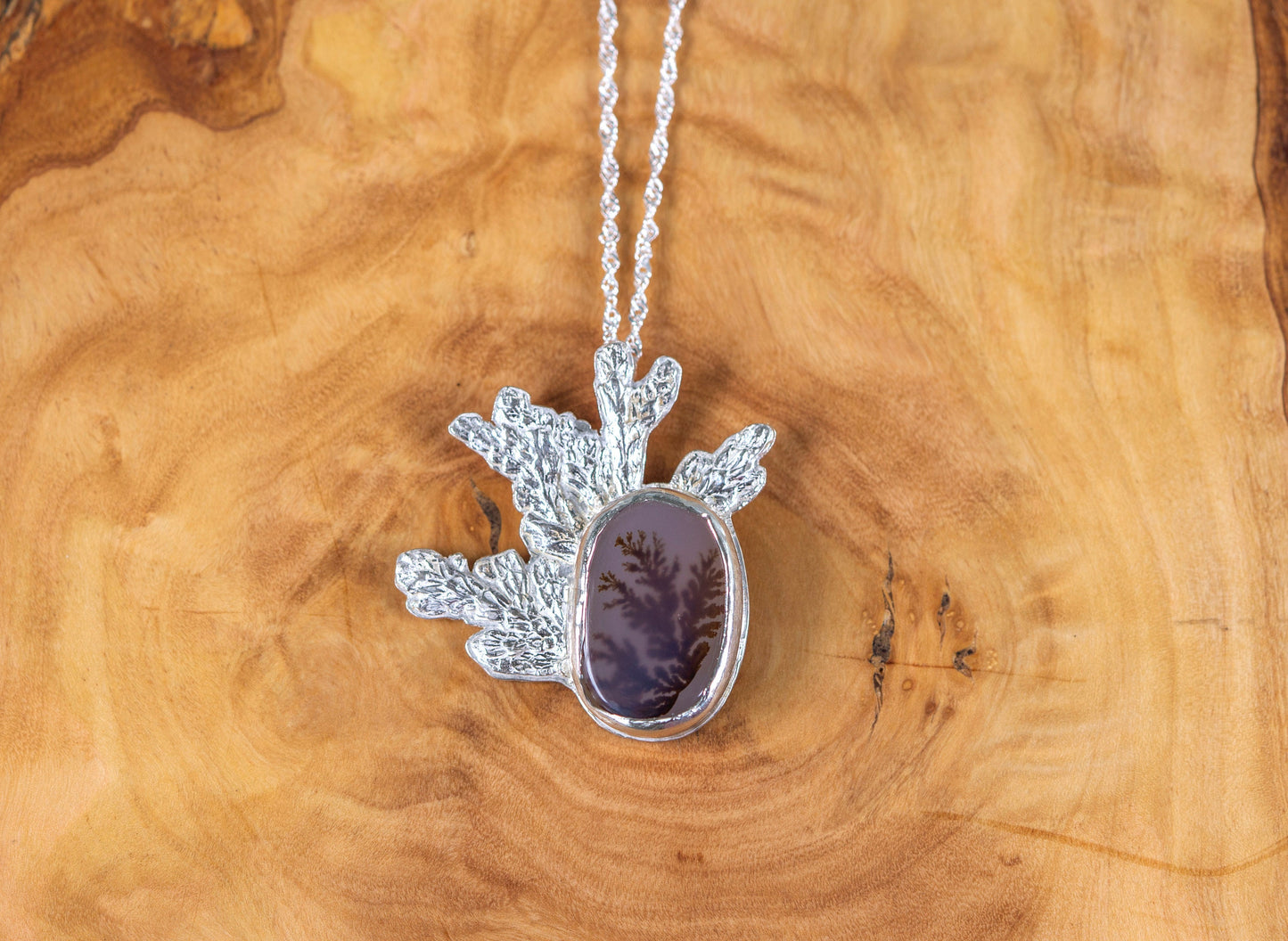 Dendritic agate pine leaf necklace
