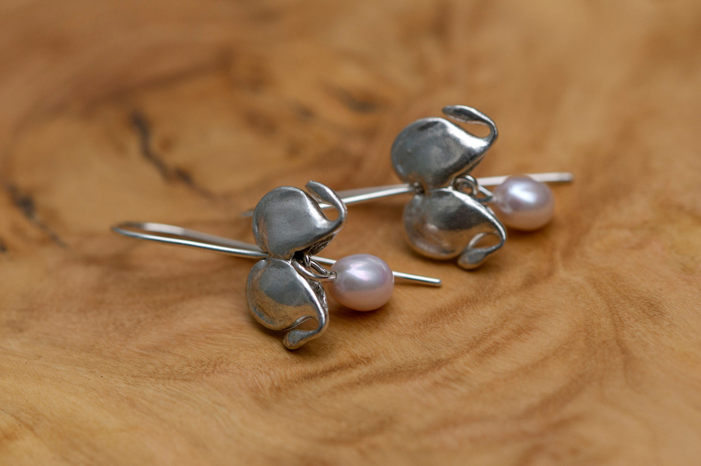 Bleeding heart silver dangle earrings