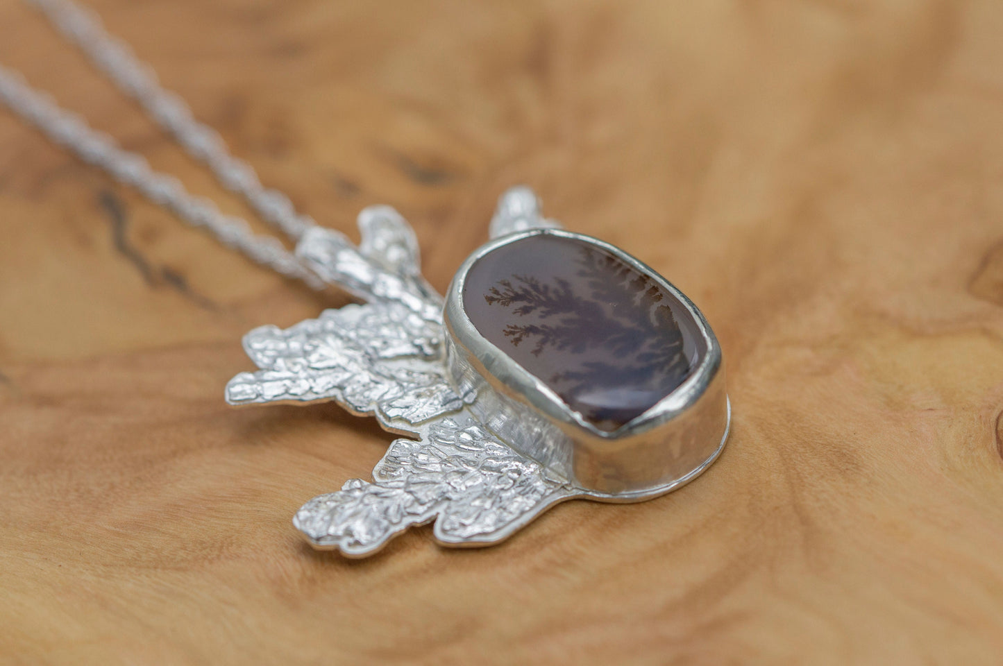 Dendritic agate pine leaf necklace
