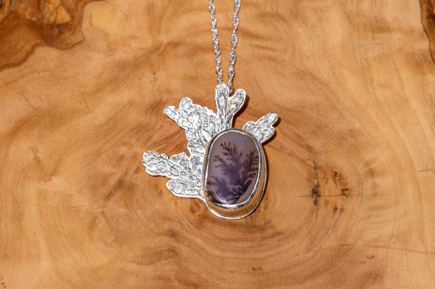 Dendritic agate pine leaf necklace