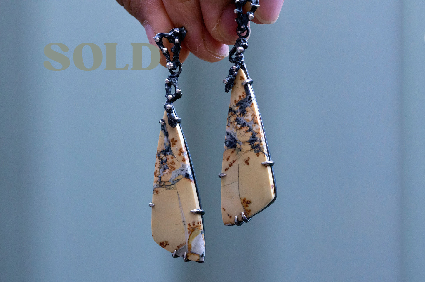Oriental painting jasper twig earrings
