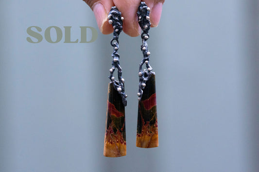 Oriental painting jasper twig earrings