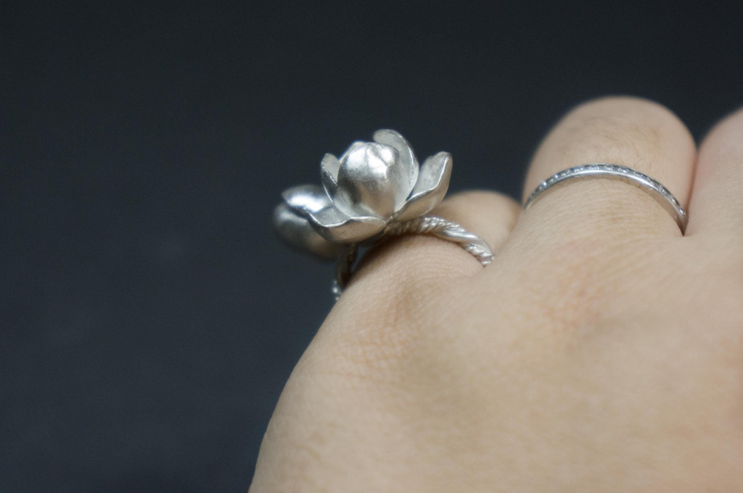 Jasmine silver ring with freshwater pearl