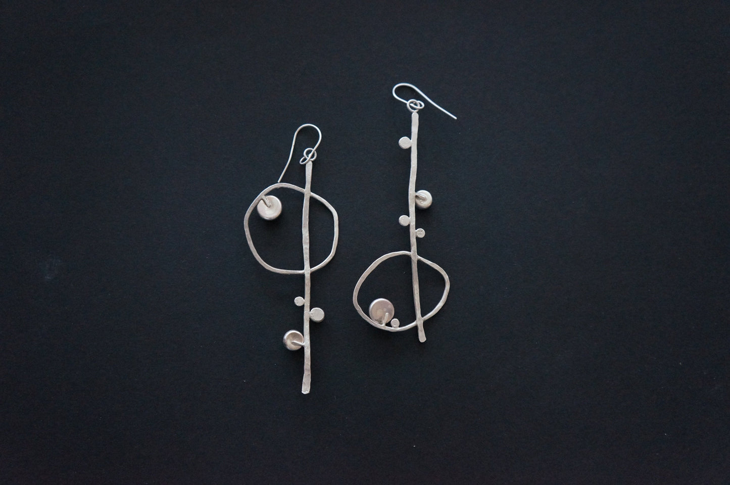 Treble clef asymmetry sterling silver earrings