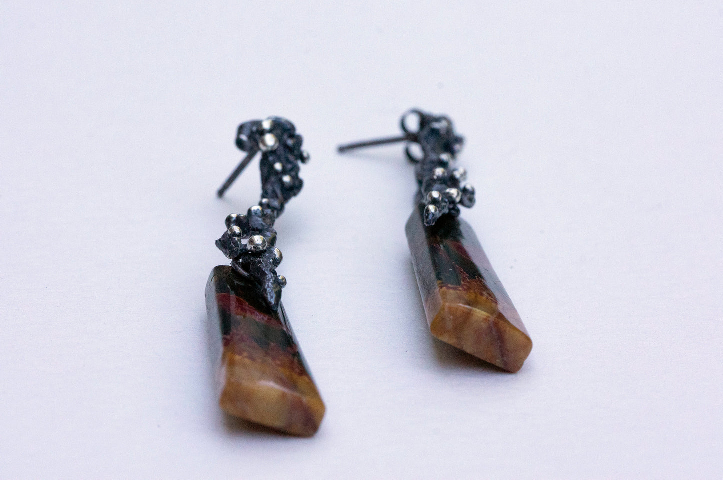 Oriental painting jasper twig earrings