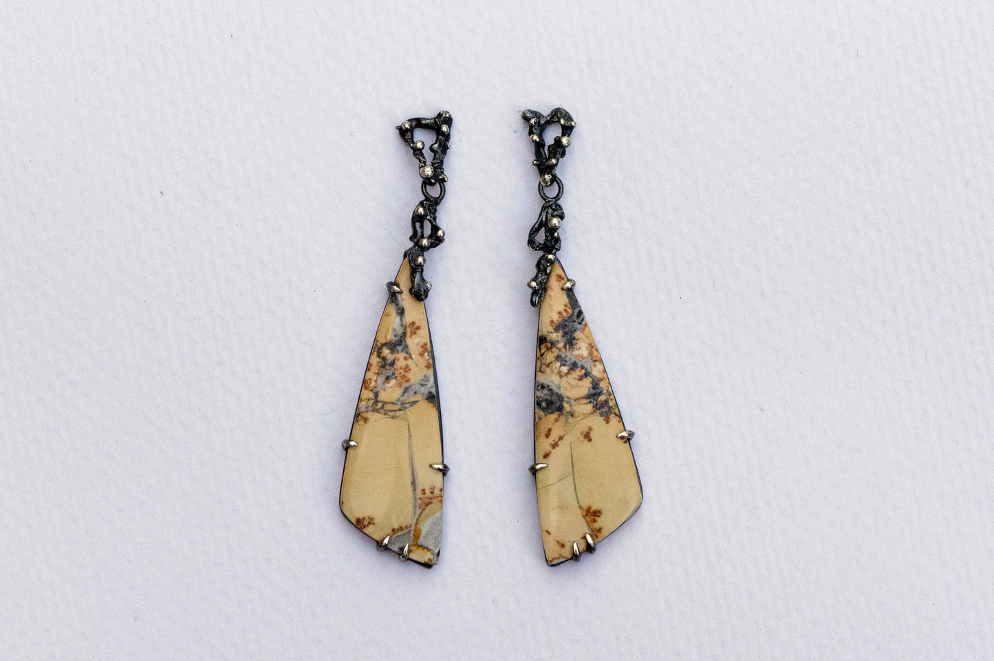Oriental painting jasper twig earrings