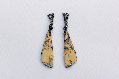 Oriental painting jasper twig earrings