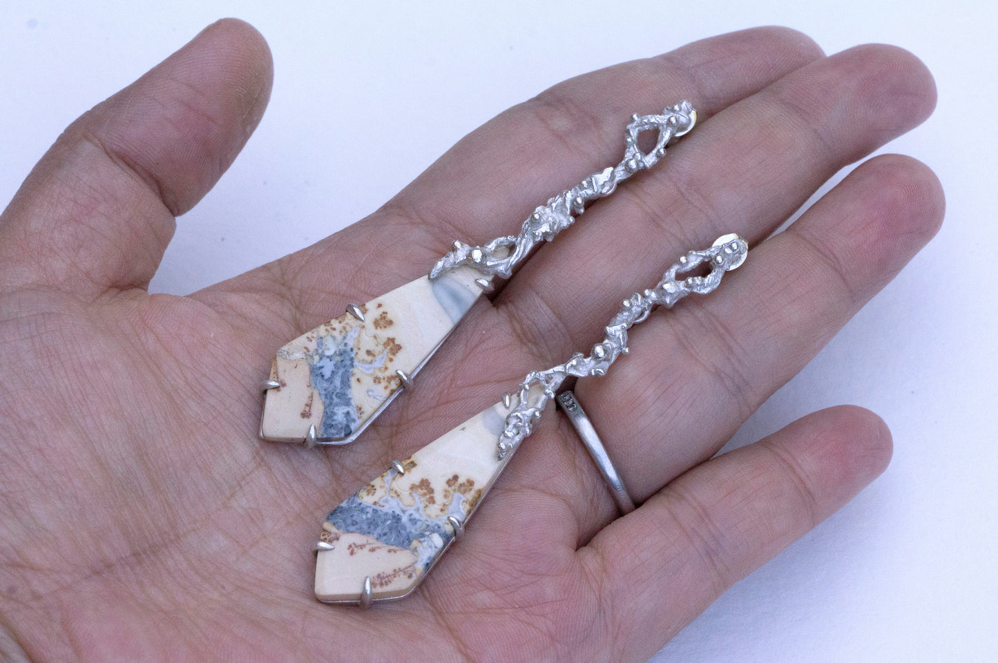 Oriental painting jasper twig earrings