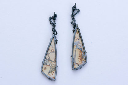 Oriental painting jasper twig earrings