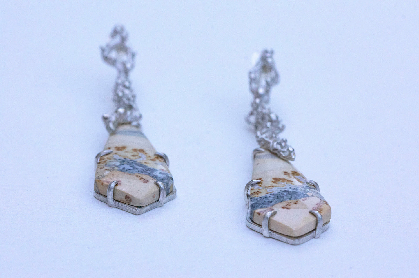 Oriental painting jasper twig earrings