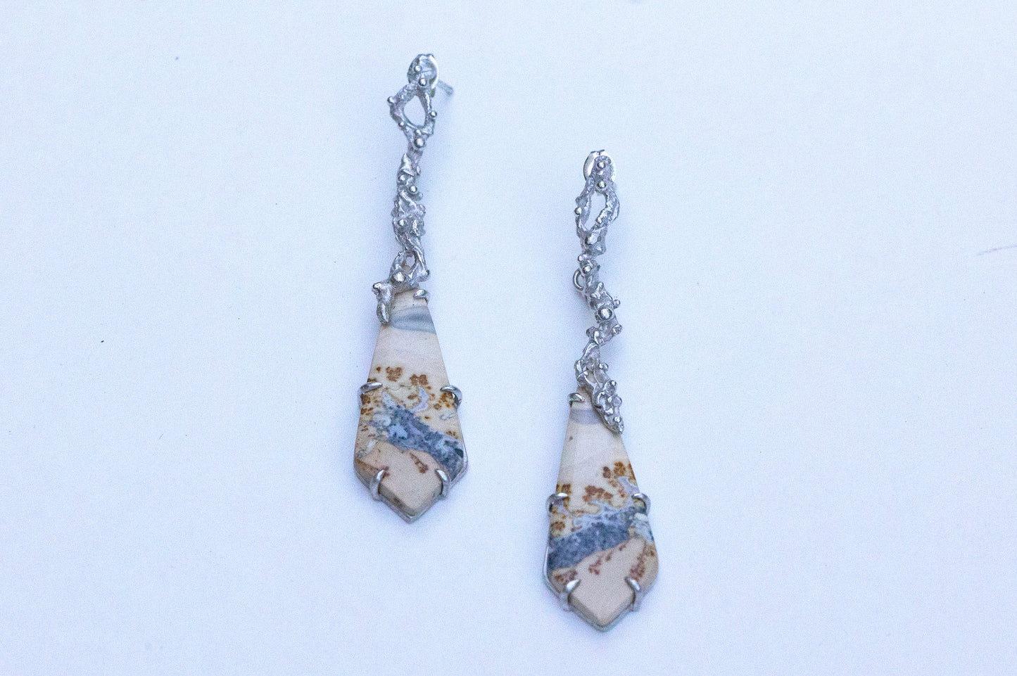 Oriental painting jasper twig earrings