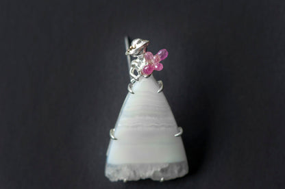 Lady with bouquet brooch and necklace