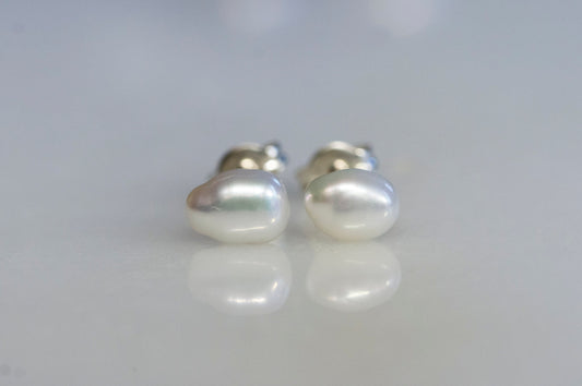 Baroque pearl ear studs