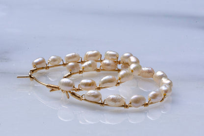 Baroque pearl hoop earrings
