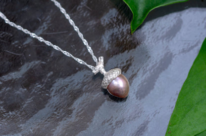 Baroque pearl acorn pendant necklace