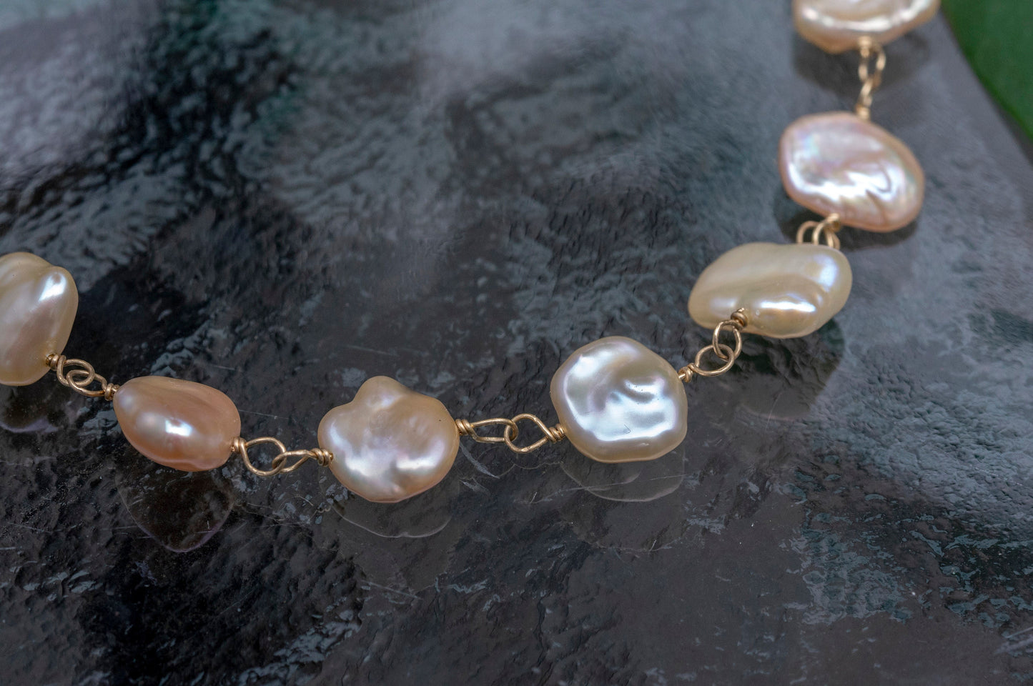Petal pearl bead bracelet