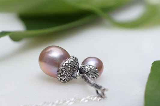 Baroque pearl acorn pendant necklace