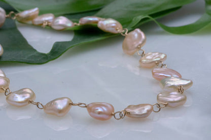 Petal pearl bead bracelet