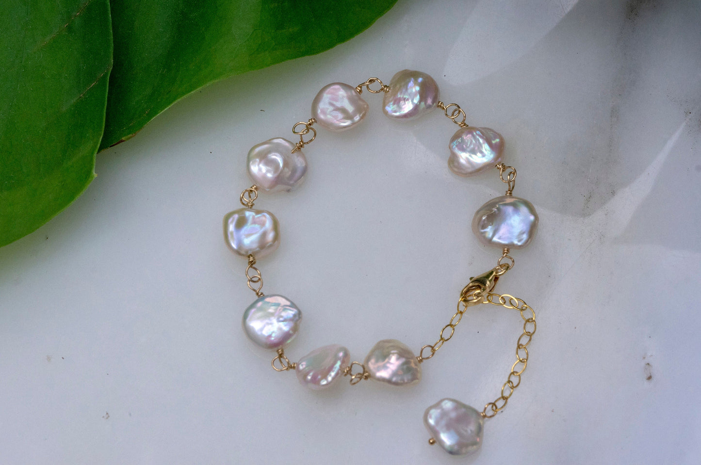 Petal pearl bead bracelet