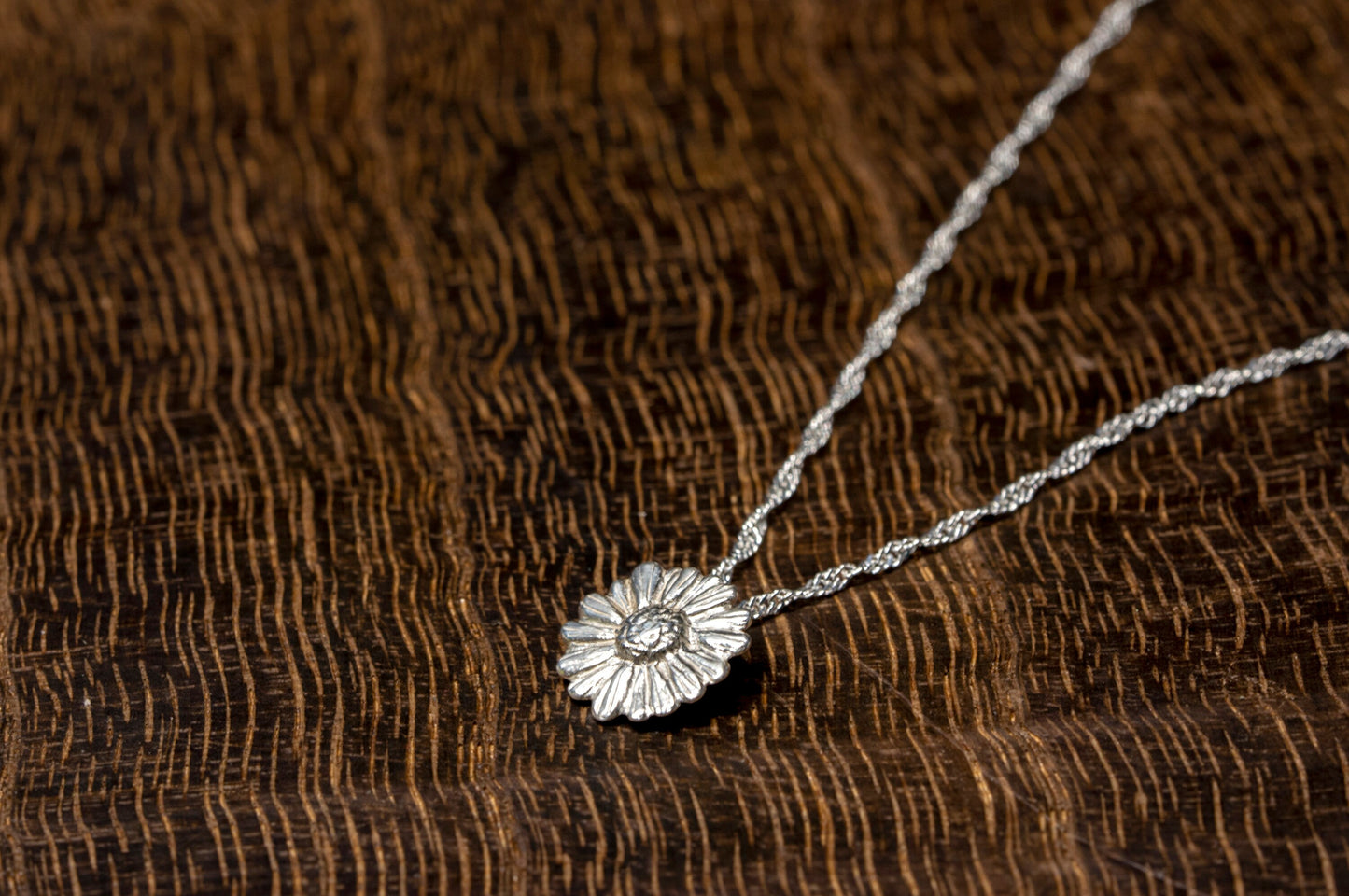 Daisy sterling silver necklace