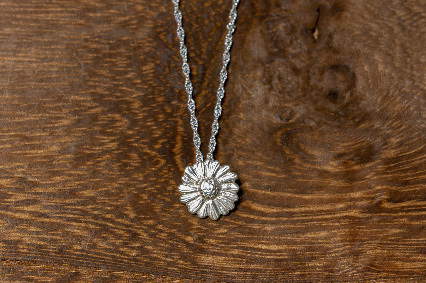 Daisy sterling silver necklace